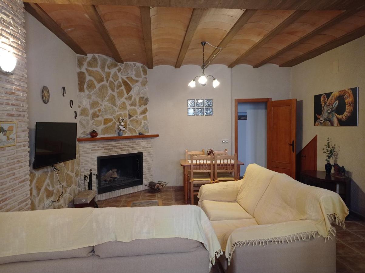Casa Camille.Villares Elche De La Sierra Dış mekan fotoğraf