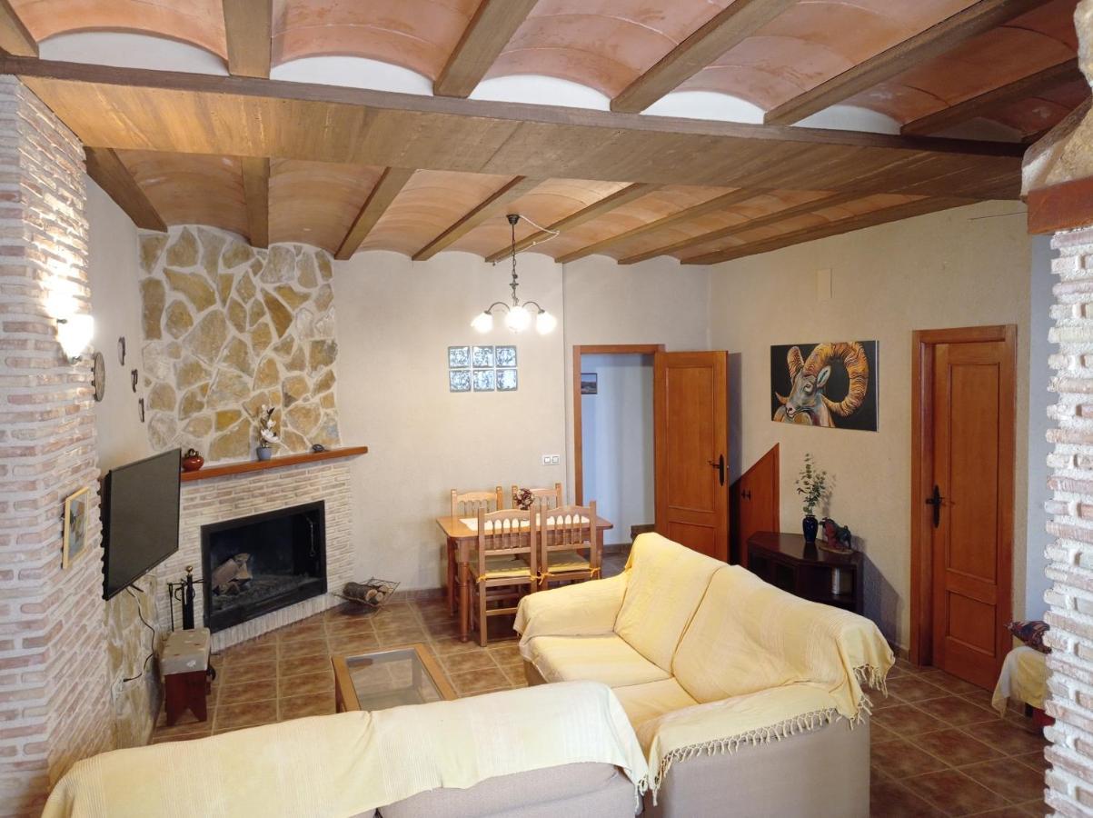 Casa Camille.Villares Elche De La Sierra Dış mekan fotoğraf